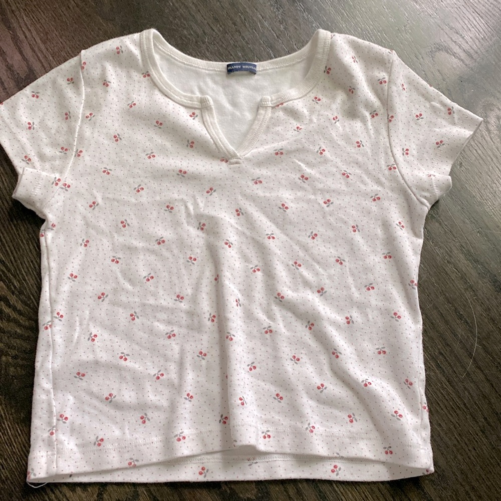 Brandy Melville baby tee